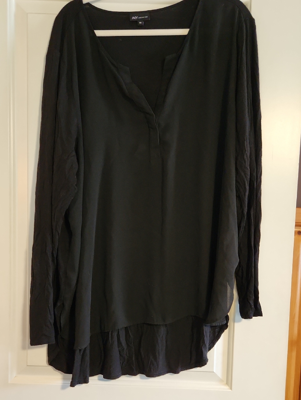 Jones New York Black V-Neck Long-Sleeve Tunic